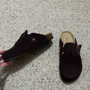 NWOT- never worn birk look alike